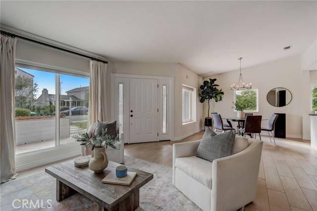 Newport Beach, CA 92663,2224 Laurel Place