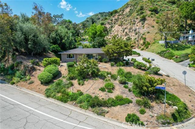 Altadena, CA 91001,1784 Skyview Drive