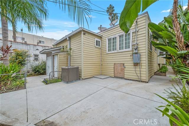 Los Angeles, CA 90028,5824 Harold Way