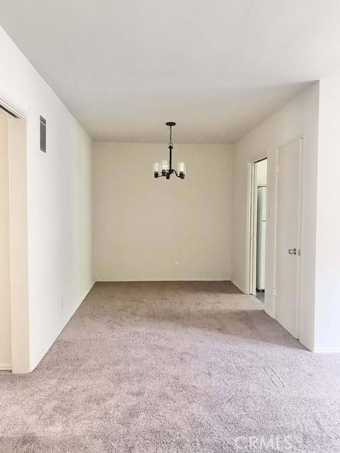 Los Angeles, CA 90004,208 S Mariposa #6
