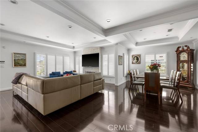 Glendale, CA 91201,1361 Winchester Avenue