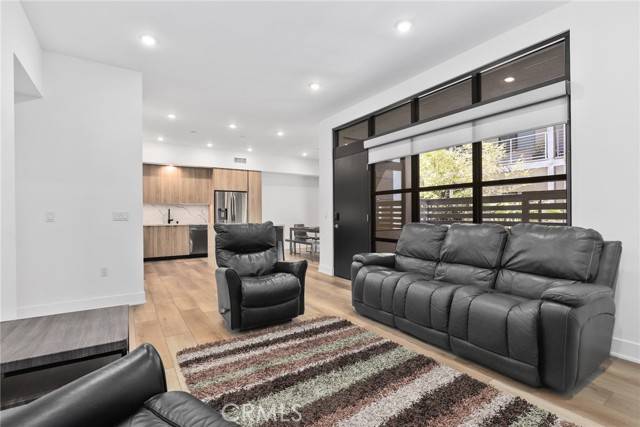Pasadena, CA 91101,178 S Euclid Avenue #106