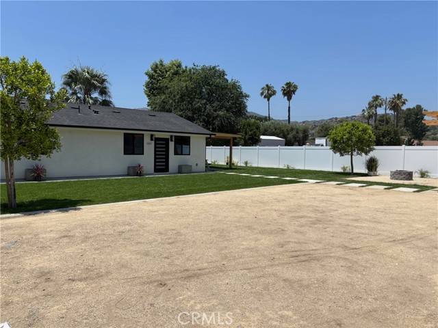 Chatsworth, CA 91311,21803 Chatsworth Street #2