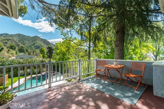 La Crescenta, CA 91214,5874 Freeman Avenue