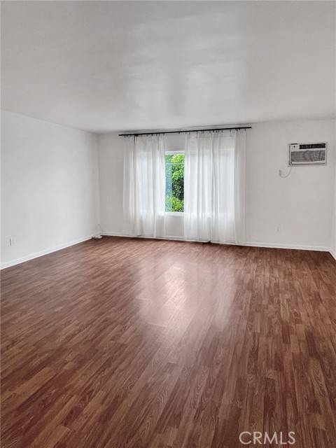 Valley Glen, CA 91401,5620 Woodman #9