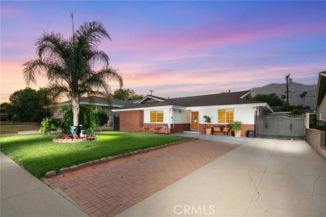 Pasadena, CA 91104,2415 Casa Grande Street