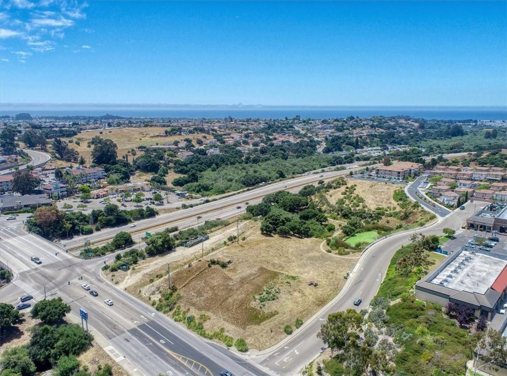 Pismo Beach, CA 93449,0 Oak Park Blvd