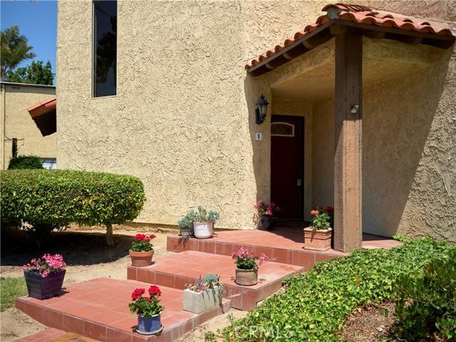 Santa Maria, CA 93454,823 E Jones Street #1