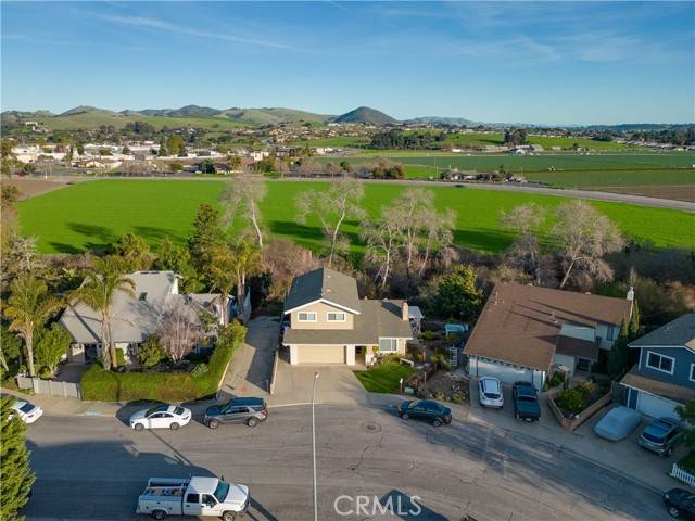 Arroyo Grande, CA 93420,613 Cerro Vista Circle