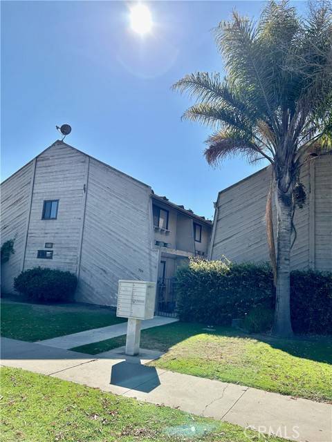 Santa Maria, CA 93458,709 S Lincoln Street #6