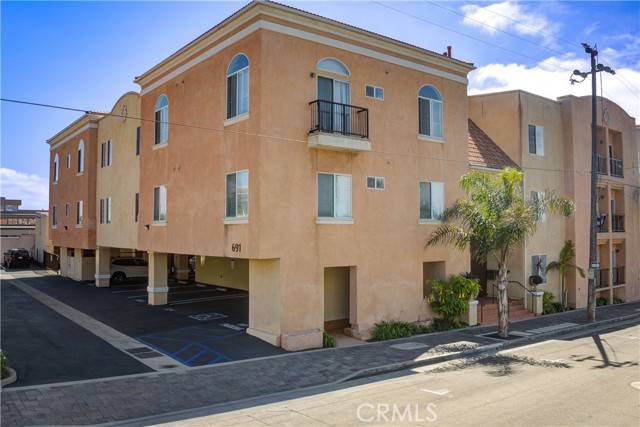 Pismo Beach, CA 93449,691 Price Street #203