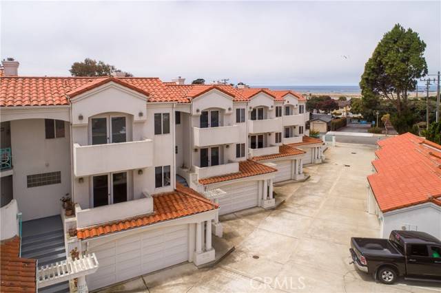 Morro Bay, CA 93442,721 Piney Way #4