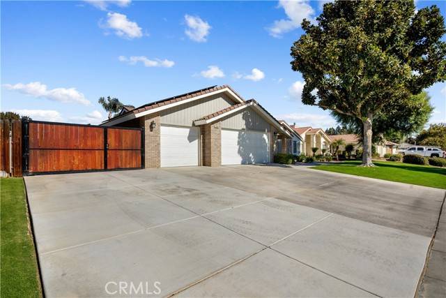 Bakersfield, CA 93314,13904 Fremantle Court