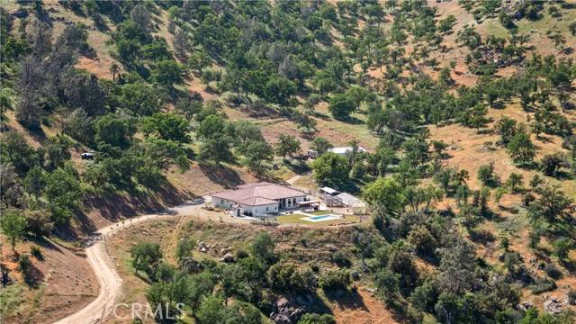Tehachapi, CA 93561,20991 Old Town Road