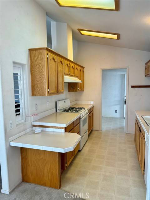 Atascadero, CA 93422,1215 El Camino Real #42