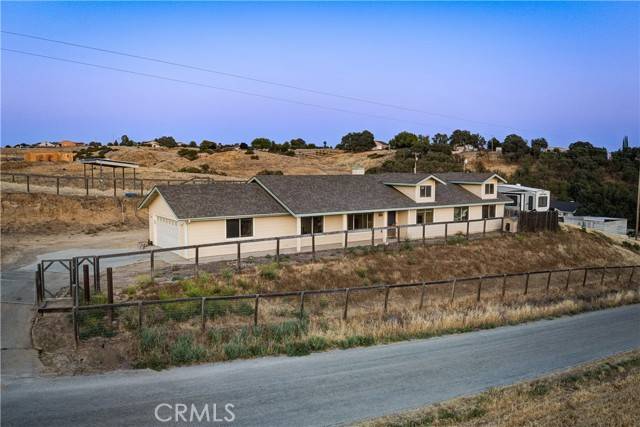 Paso Robles, CA 93446,1690 Buck Way