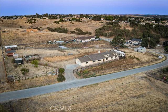 Paso Robles, CA 93446,1690 Buck Way
