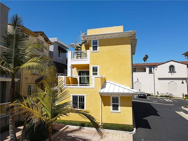 Pismo Beach, CA 93449,393 Wadsworth Avenue