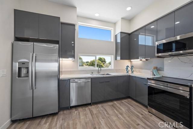 Grover Beach, CA 93433,1296 Saratoga Avenue