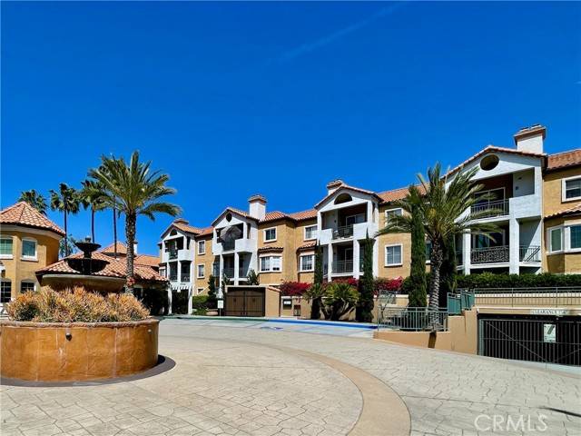 Mission Valley, CA 92108,2150 Camino De La Reina #210