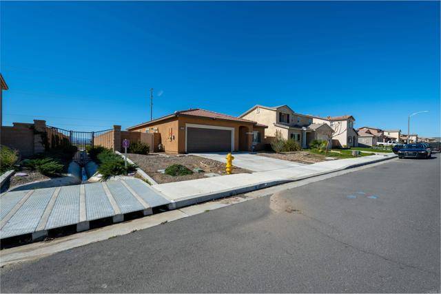 Menifee, CA 92585,26683 Mountaingate Street