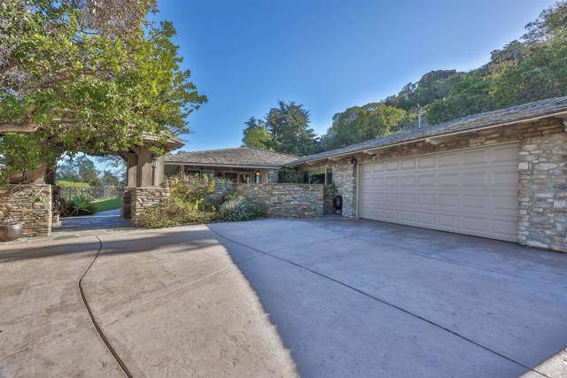 La Mesa, CA 91941,4985 Mount Helix Drive