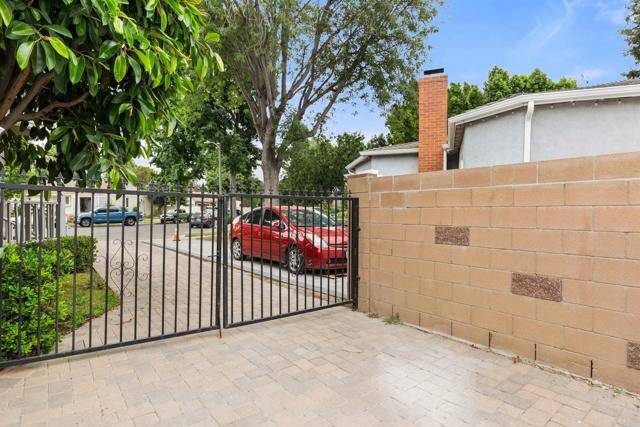 Van Nuys, CA 91411,15482 Sylvan Street