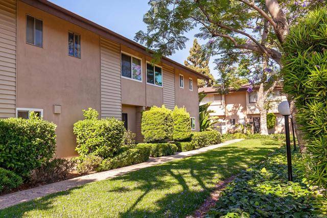 La Mesa, CA 91942,5931 Howell Drive #13