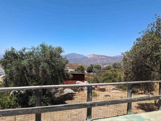 Alpine, CA 91901,3910 Carveacre Road