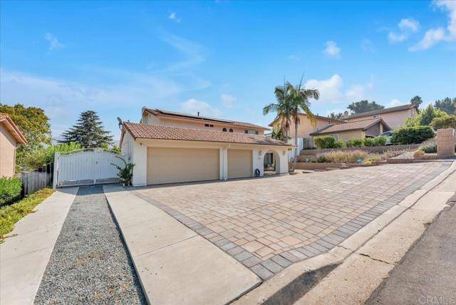 Bonita, CA 91902,3701 Country Trail