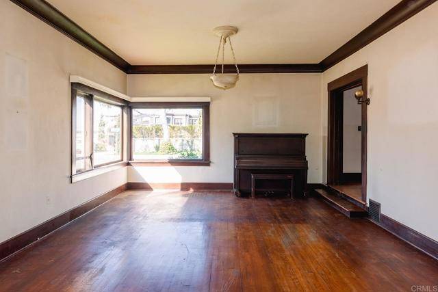 Coronado, CA 92118,600 1St Street