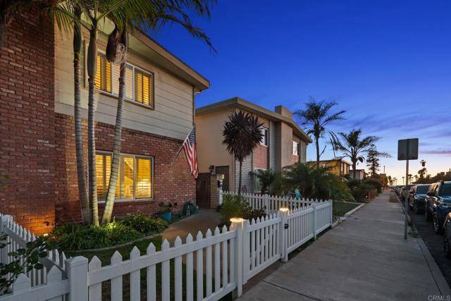 Imperial Beach, CA 91932,255 Daisy