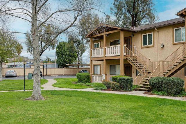 El Cajon, CA 92021,1423 Graves Avenue #220