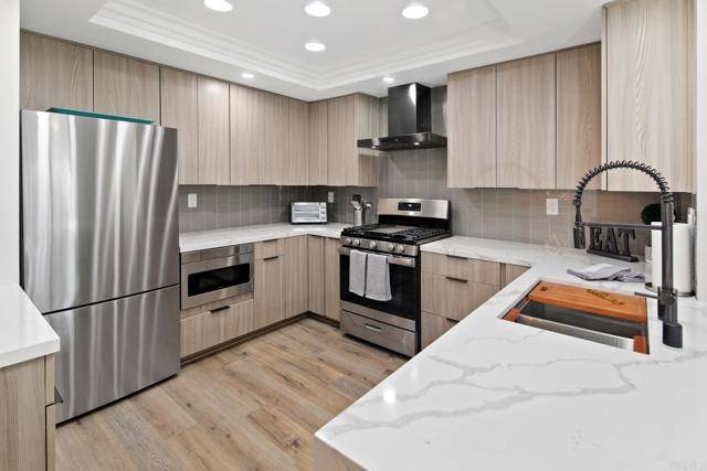 Coronado, CA 92118,87 Kingston Court