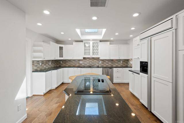 Solana Beach, CA 92075,131 Buena Ventura Court