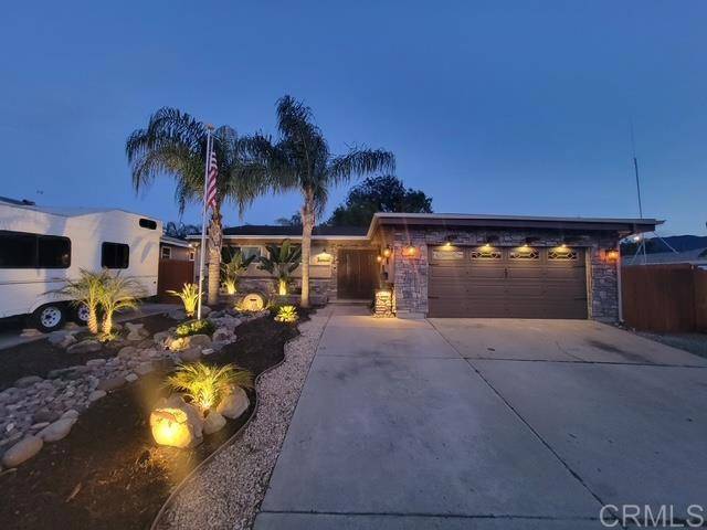 Santee, CA 92071,8409 Carlton Oaks Dr