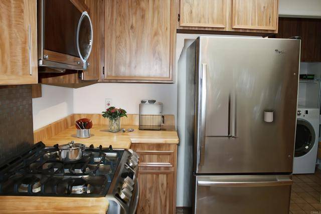 Santee, CA 92071,10250 Michala Place