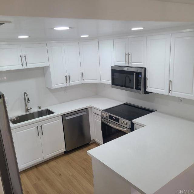 Bonita, CA 91902,4221 Bonita Road #16