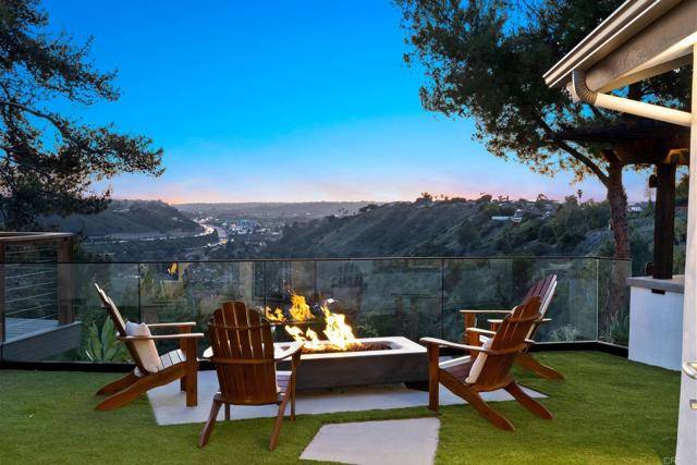 Del Cerro, CA 92120,5680 Genoa Dr