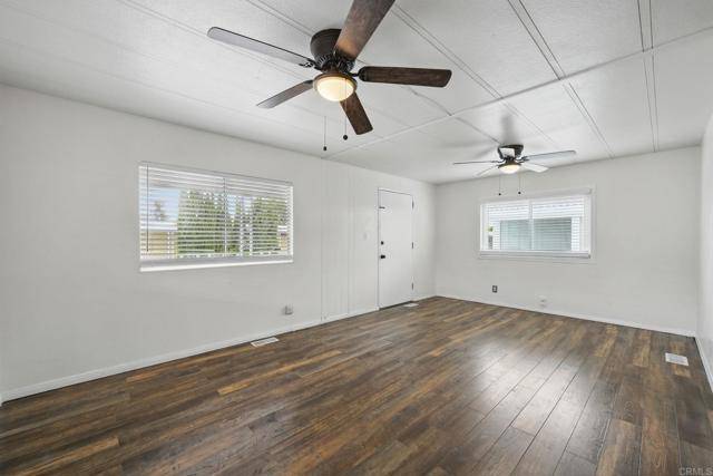 Escondido, CA 92027,2700 E Valley #SPC 155