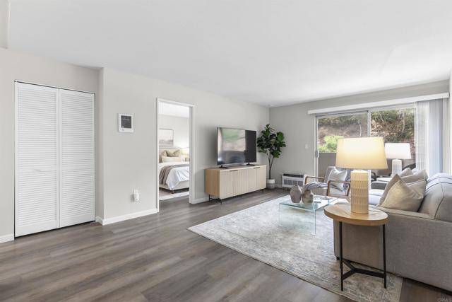 San Diego, CA 92120,6955 Alvarado Road #77