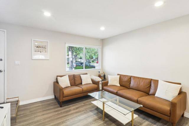 El Cajon, CA 92019,951 Amistad Ct #C