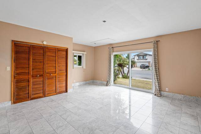 San Diego, CA 92154,2862 Coronado Avenue