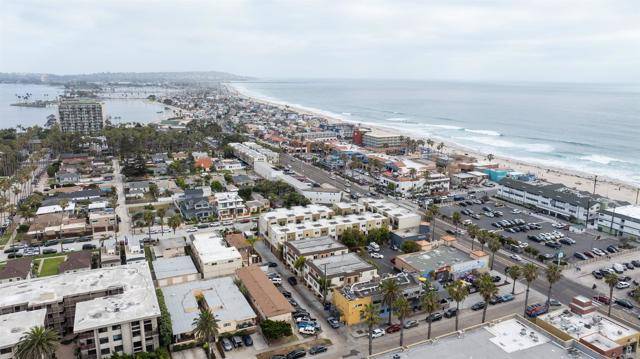 San Diego, CA 92109,835 Thomas Avenue