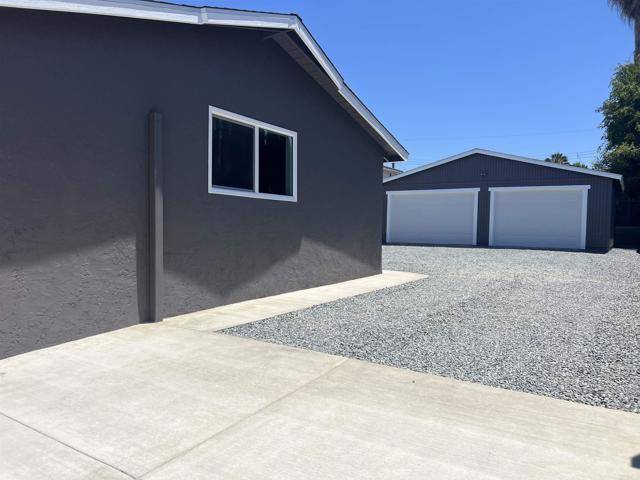 Spring Valley, CA 91977,633 Kempton