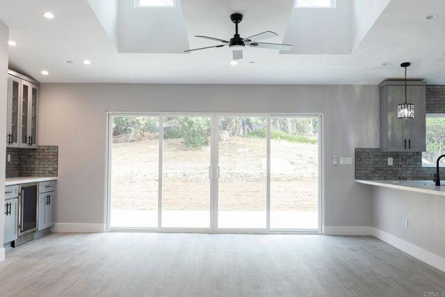 Lakeside, CA 92040,13233 Beechtree St
