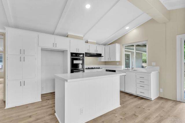 Santee, CA 92071,9255 N Magnolia #SPC 7