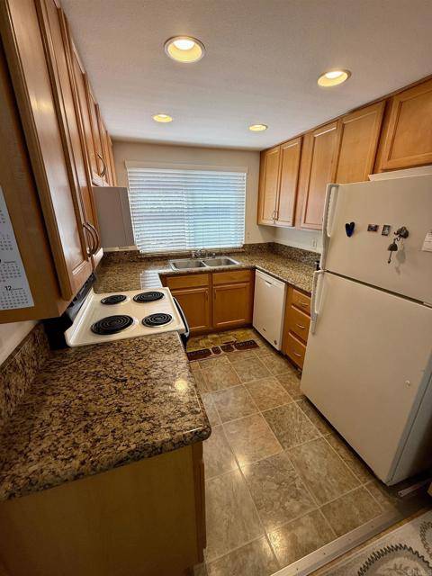 San Diego, CA 92115,9575 Easter Way ##5