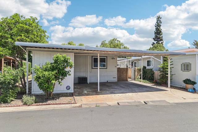 Santee, CA 92071,9255 N Magnolia #SPC 98