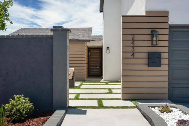 San Diego, CA 92123,2434 Moonstone Drive